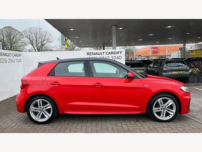 Begagnad Audi A1 S-Line 2020 Röd SUV