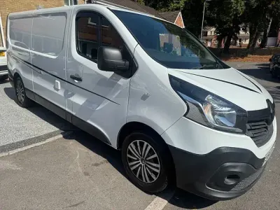 Used Renault Trafic Business 2014 White MPV