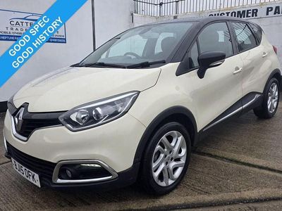 Used Renault Captur Dynamique 90 HP (66 kW) 2015 White SUV