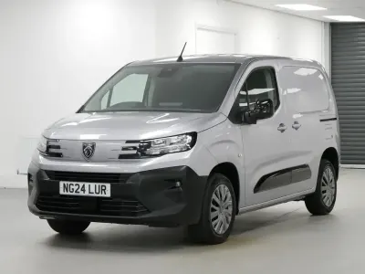 Used Peugeot Partner 100 HP (73 kW) 2024 Grey MPV
