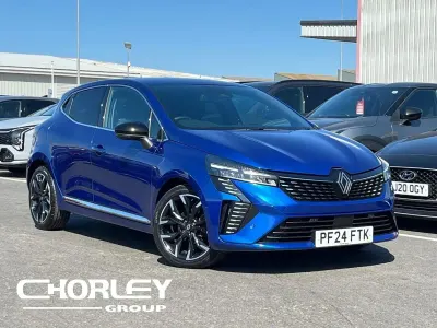 Used Renault Clio Techno 90 HP (66 kW) 2024 Blue Hatchback