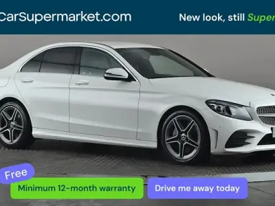 Usado Mercedes C300 AMG Line Premium 245 CV (180 kW) 2019 Blanco Berlina