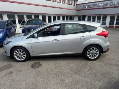 Używany Ford Focus Titanium 100 KM (73 kW) 2017 Srebrny Hatchback