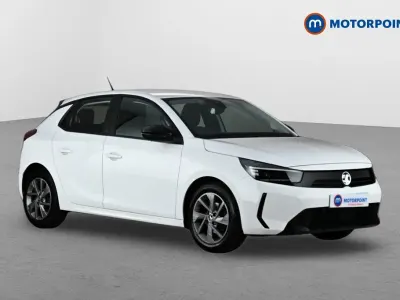 Begagnad Vauxhall Corsa Design Edition 75 HK (55 kW) 2023 Vit Halvkombi