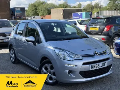 Used Citroën C3 PureTech 82 HP (60 kW) 2016 Silver Hatchback