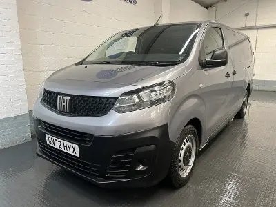 Käytetty Fiat Scudo S 145 HP (106 kW) 2022 Harmaa Van