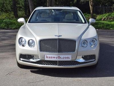Used Bentley Flying Spur 500 HP (367 kW) 2014 Cream Sedan