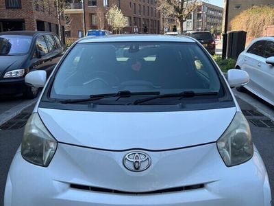 Toyota iQ