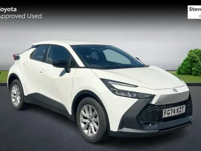 Used Toyota C-HR 140 HP (102 kW) 2024 White SUV