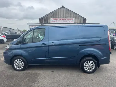 Used Ford Transit Custom Limited 130 HP (95 kW) 2019 Blue Van