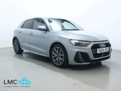 Begagnad Audi A1 S-Line 2024 Grå SUV