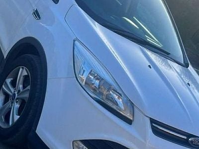 Used Ford Kuga Zetec 140 HP (102 kW) 2014 White SUV