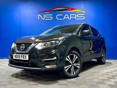 Black Used 2019 Nissan Qashqai N-Connecta SUV | £8,899 (Fair price)