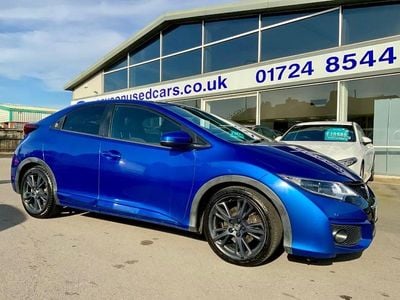 Begagnad Honda Civic Sport 120 HK (88 kW) 2016 Blå Halvkombi