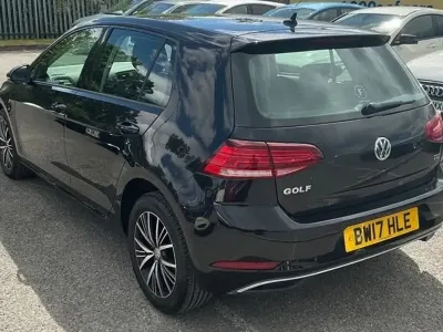 Used VW Golf VII SE 115 HP (84 kW) 2017 Black Hatchback