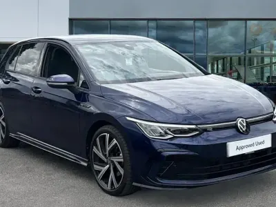 Used VW Golf VIII R-line 150 HP (110 kW) 2023 Atlantic blue