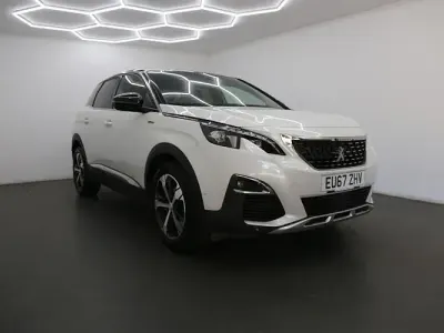 Used Peugeot 3008 GT-line 120 HP (88 kW) 2017 White SUV