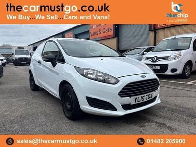 Used Ford Fiesta 94 HP (69 kW) 2015 White Van