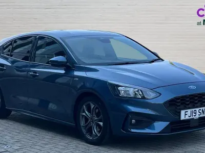 Used Ford Focus ST-Line 125 HP (91 kW) 2022 Blue