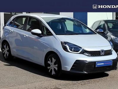 Begagnad Honda Jazz Elegance 122 HK (89 kW) 2023 Vit Halvkombi