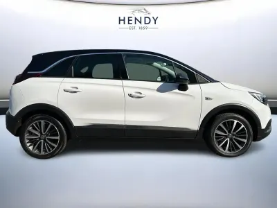 Used Vauxhall Crossland X Elite 82 HP (60 kW) 2019 White SUV