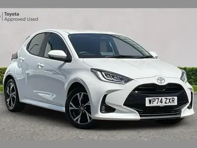 Used Toyota Yaris Design 116 HP (85 kW) 2025 White Hatchback