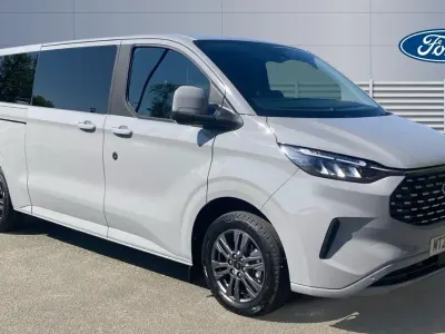 Ny Ford Tourneo Custom Titanium 170 HK (125 kW) 2026 Van
