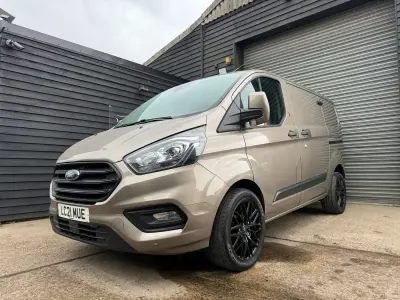 Usado Ford Transit Custom Trend 105 HP (77 kW) 2021 Prateado Van