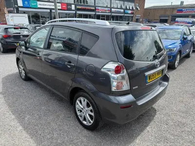 Used Toyota Verso 132 HP (97 kW) 2009 Grey MPV