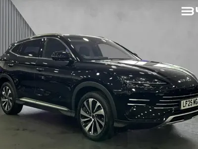 Used BYD Seal U Comfort 218 HP (160 kW) 2025 Black SUV