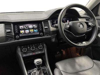 Used Skoda Kodiaq SE L Executive 147 HP (108 kW) 2024 Brilliant silver metallic SUV