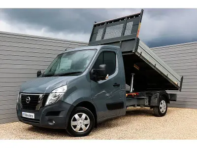 Used Nissan Interstar Tekna 145 HP (106 kW) 2022 Grey Van