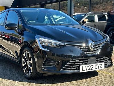 Used Renault Clio V Iconic 90 HP (66 kW) 2022 Metallic  diamond black  Hatchback