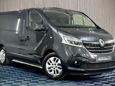 Used Renault Trafic 2021 Grey MPV