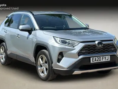 Begagnad Toyota RAV4 218 HK (160 kW) 2020 Silver SUV