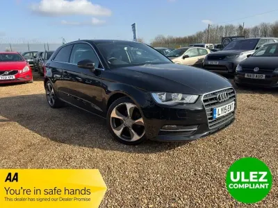 Używany Audi A3 Sport 125 KM (91 kW) 2015 Czarny Hatchback