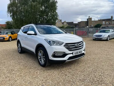 Used Hyundai Santa Fe Premium SE 200 HP (147 kW) 2016 White SUV