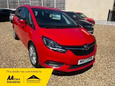 Used Vauxhall Zafira SRi 140 HP (102 kW) 2017 Red MPV
