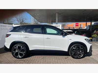 Used Renault Austral Iconic Esprit Alpine 200 HP (147 kW) 2025 Twotone metallic  arctic white with diamond blac  SUV