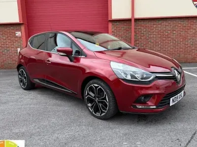 Usado Renault Clio IV Iconic 90 HP (66 kW) 2019 Vermelho Citadino