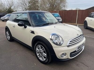 Used Mini Cooper Hatch 2012 White Hatchback