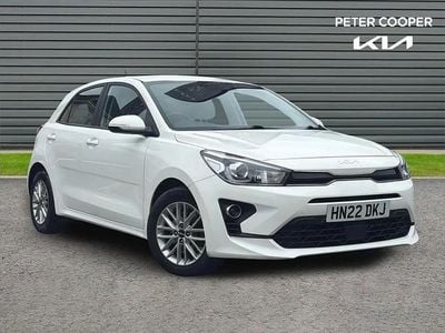 Used Kia Rio 84 HP (61 kW) 2022 White Hatchback