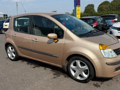 Used Renault Modus 112 HP (82 kW) 2005 Gold MPV