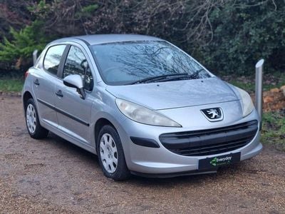 Silver Used 2006 Peugeot 207 Hatchback | £599 (Good price)