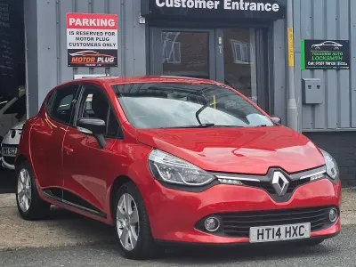 Used Renault Clio IV Dynamique 75 HP (55 kW) 2014 Red Hatchback