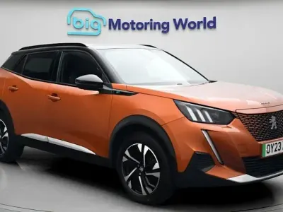 Used Peugeot e-2008 GT 100 kW (136 HP) 2023 Orange SUV