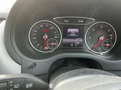 Used Mercedes B200 Executive 136 HP (100 kW) 2018 White MPV