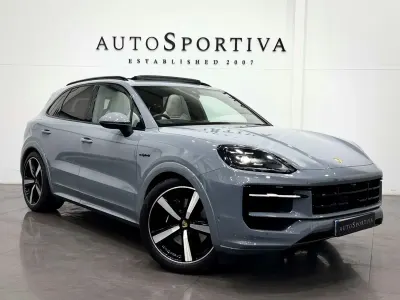 Begagnad Porsche Cayenne 2024 Grå SUV