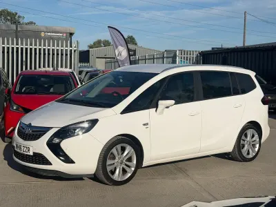 Used Vauxhall Zafira SRi 2016 White MPV