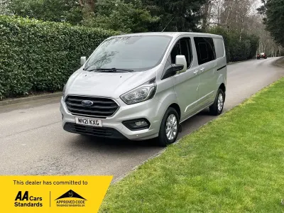 Used Ford Transit Custom Limited 130 HP (95 kW) 2021 White Van